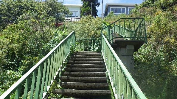 Glenhave climbs to Christopher and Crestmont